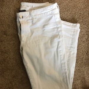 AE white jeggings